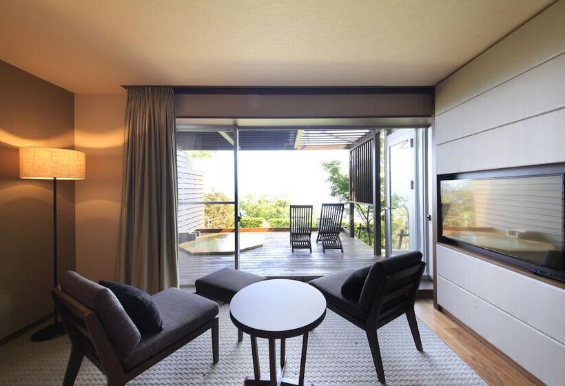 Номер Стандарт, Grand Bach Atami Crescendo