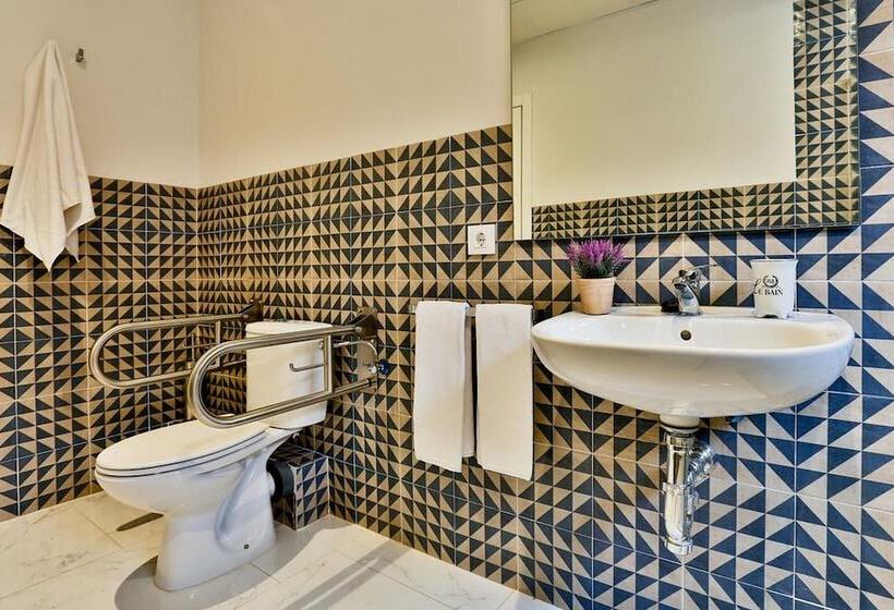 اتاق استاندارد چهار تخته, Urban Vida Juderia