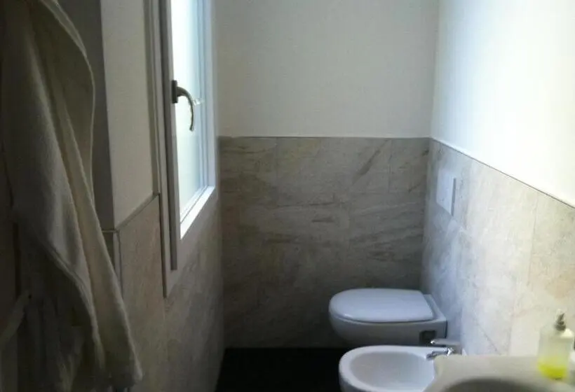 اتاق استاندارد, Venice Home