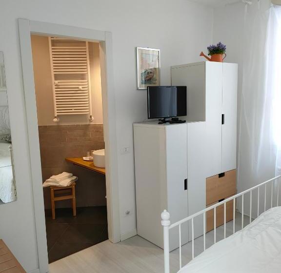 اتاق استاندارد یک نفره, Venice Home