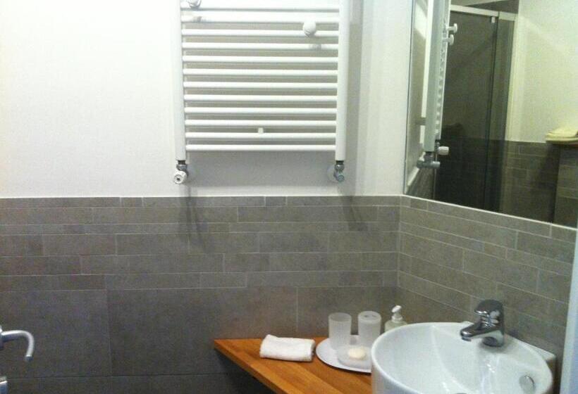 اتاق استاندارد یک نفره, Venice Home