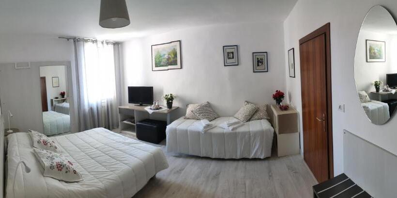 اتاق استاندارد با چشمانداز باغ, Venice Home