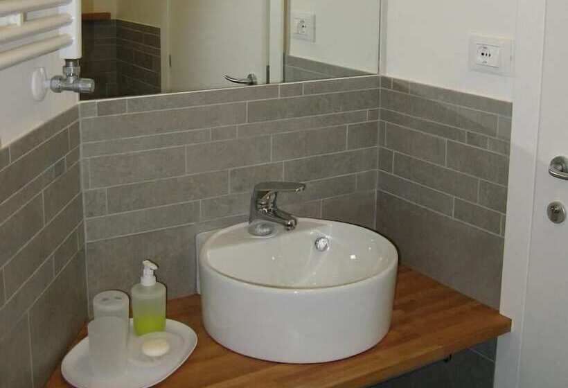 اتاق استاندارد یک نفره, Venice Home