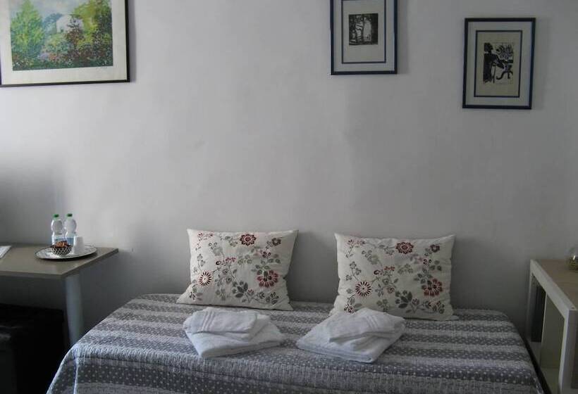 اتاق استاندارد با چشم‌انداز باغ, Venice Home