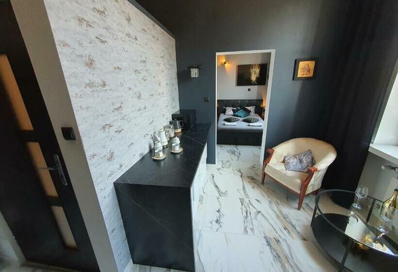 Люкс Повышенной Комфортности, Apartament Z Jacuzzi Kraków Rynek