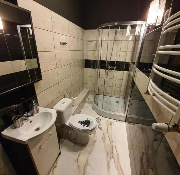 Люкс Кровать Кинг, Apartament Z Jacuzzi Kraków Rynek