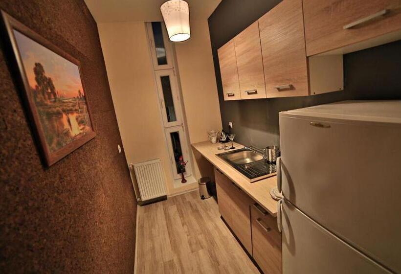 Люкс Кровать Кинг, Apartament Z Jacuzzi Kraków Rynek