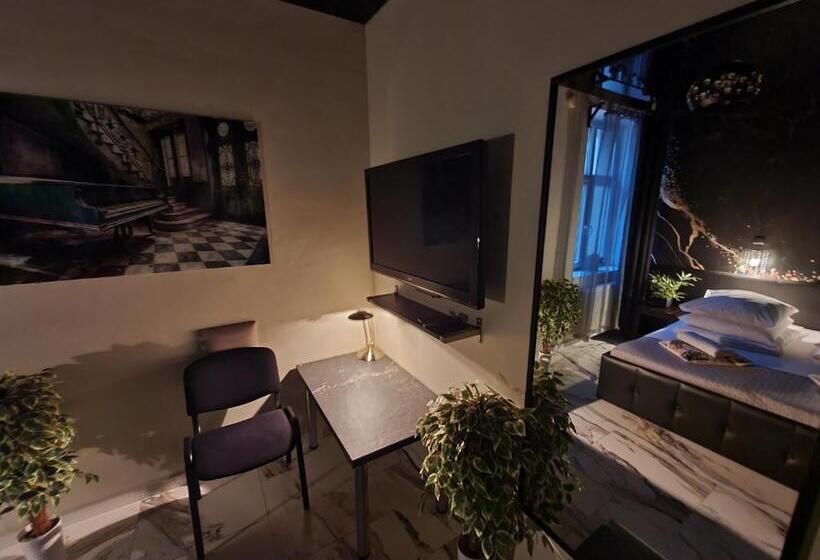 Люкс Кровать Кинг, Apartament Z Jacuzzi Kraków Rynek