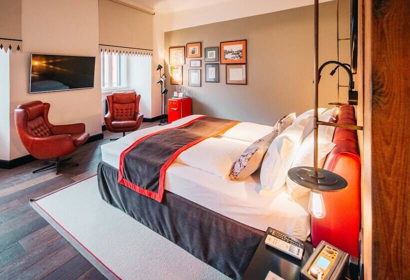 Suite, Pest Buda Design