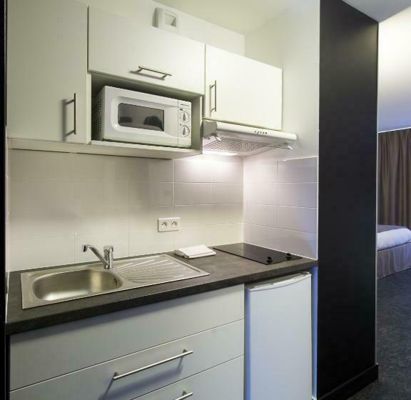 סטודיו סופריור, Adonis Dijon Maison Internationale