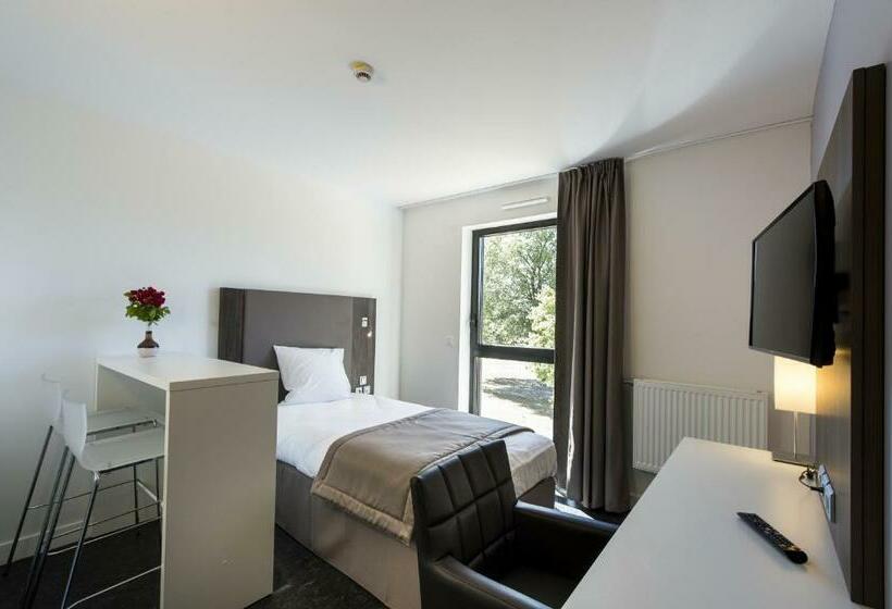 חדר סטודיו סטנדרד, Adonis Dijon Maison Internationale