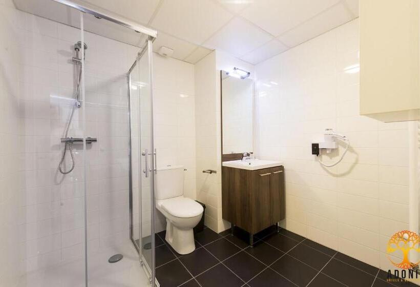 סטודיו סופריור, Adonis Dijon Maison Internationale