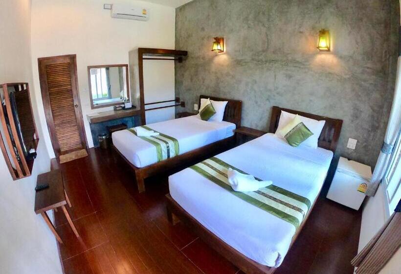 디럭스 룸, Home Inn Pai Garden