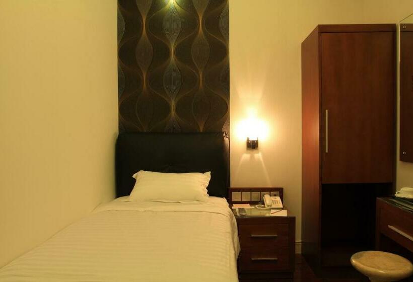 Номер Стандарт Индивидуальный Совместная Ванная, Omah Qu Guesthouse Malioboro