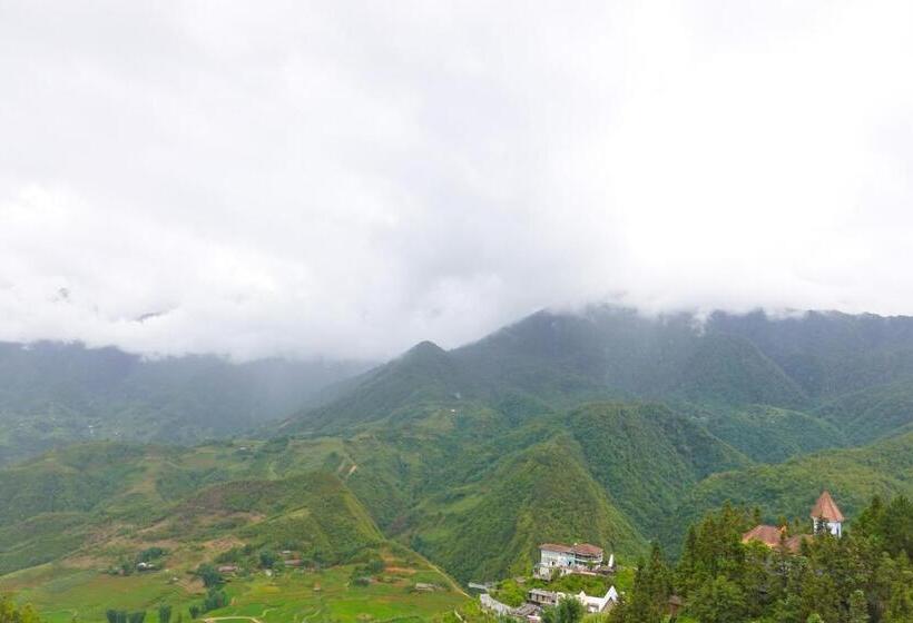 Deluxe Room Mountain View, Sapa Vista