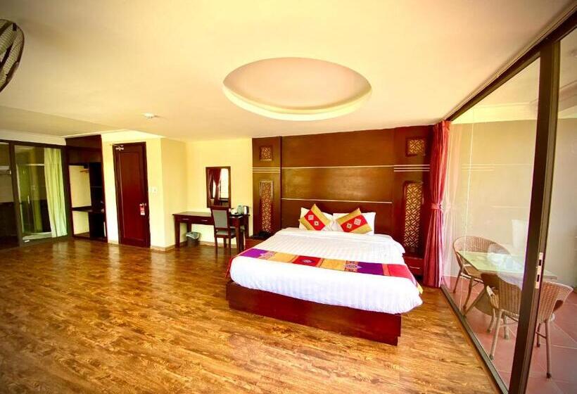 سوئیت جونیور با چشمانداز کوهستان, Sapa Vista