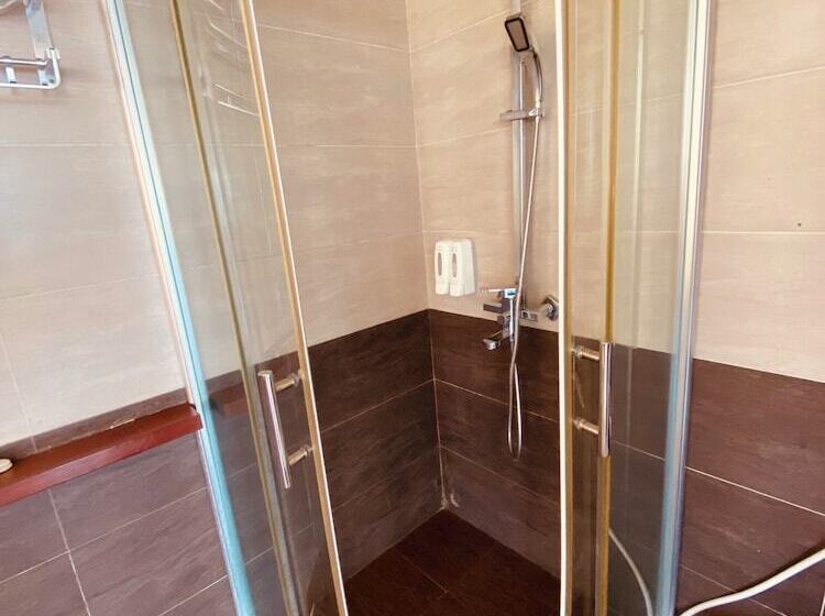 اتاق خانوادگی, Sapa Vista