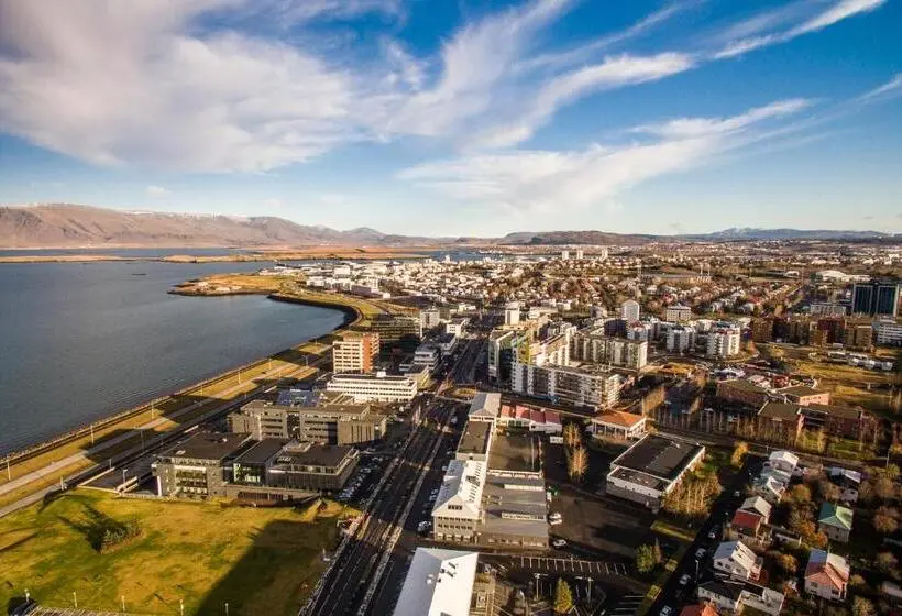 سوییت, Tower Suites Reykjavik