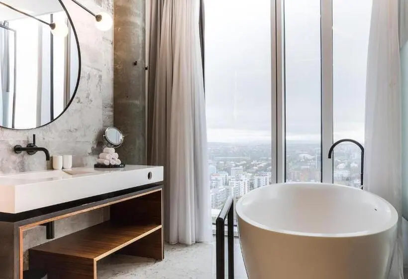 سوییت, Tower Suites Reykjavik