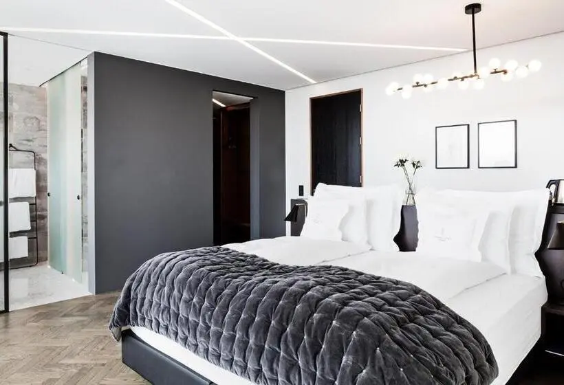 سوییت, Tower Suites Reykjavik