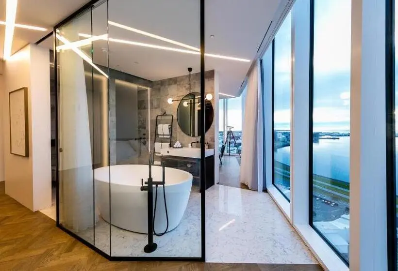 سوییت, Tower Suites Reykjavik