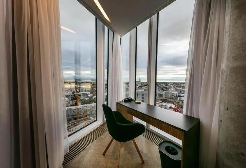 سوییت, Tower Suites Reykjavik