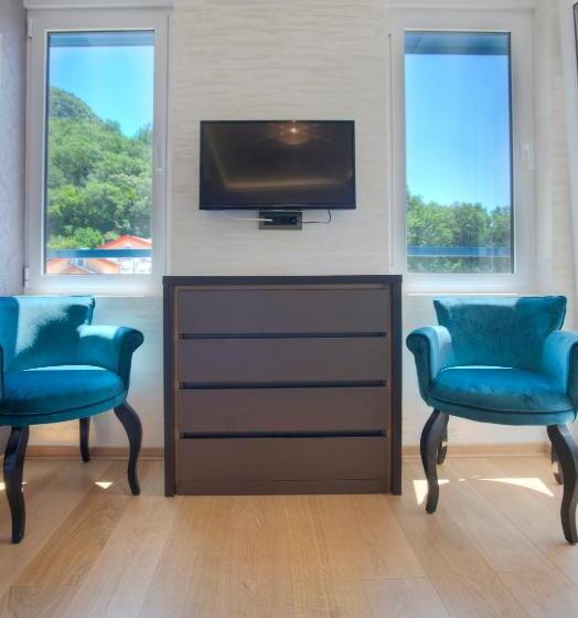 اتاق لوکس, Villa Katarina