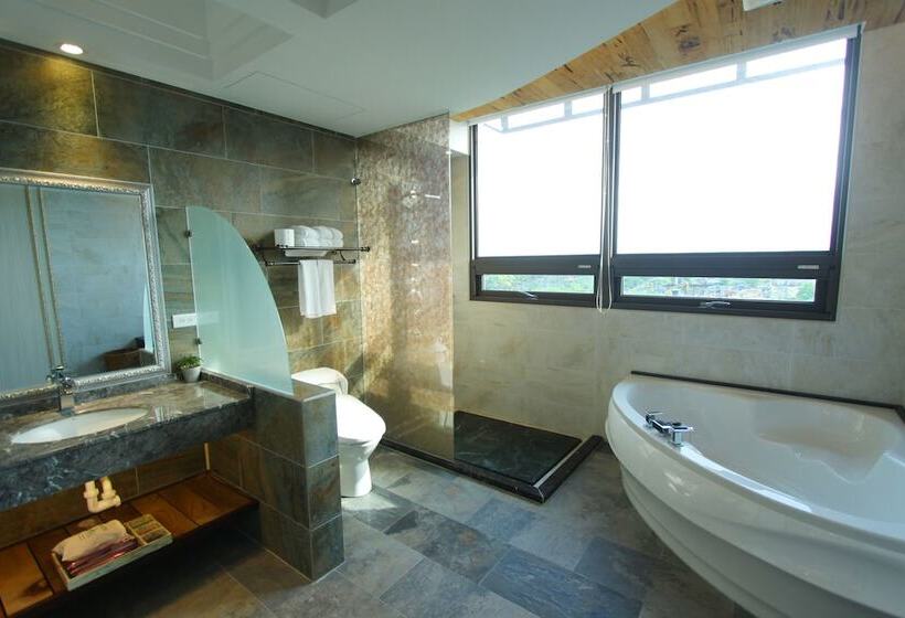 带山景的复式房间, Hualien Flora B&b