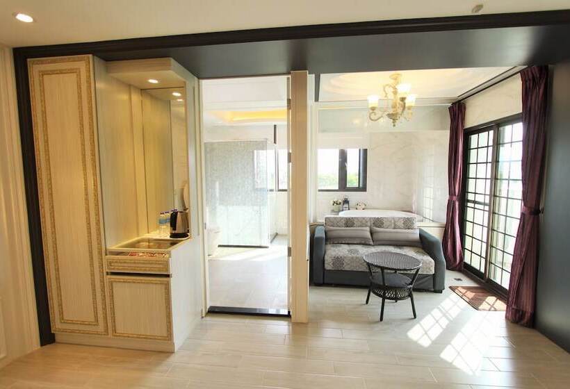 琮城市景观的豪华间, Hualien Flora B&b