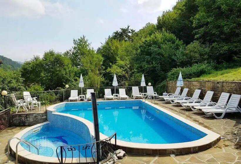 スーペリアー１ベッドルームビラ, Family Hotel Chiflik Hills