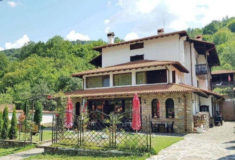 فيلا سوبيريور غرفة نوم واحدة, Family Hotel Chiflik Hills