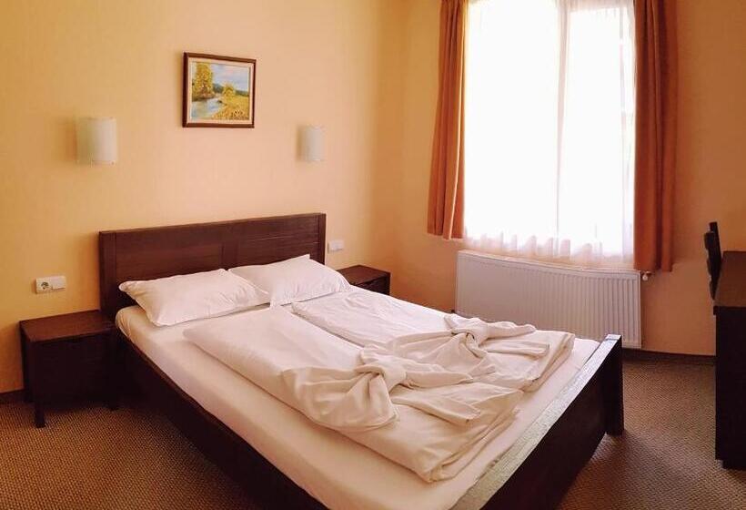 2 Bedroom Suite with Balcony, Family Hotel Chiflik Hills