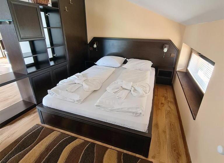 Люкс Deluxe 2 Спальни, Family Hotel Chiflik Hills