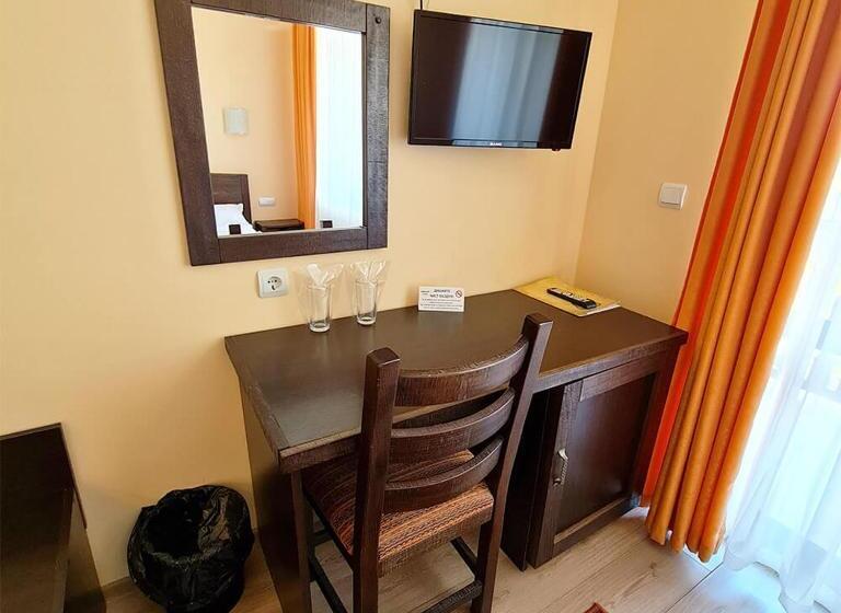 غرفة إقتصادية, Family Hotel Chiflik Hills