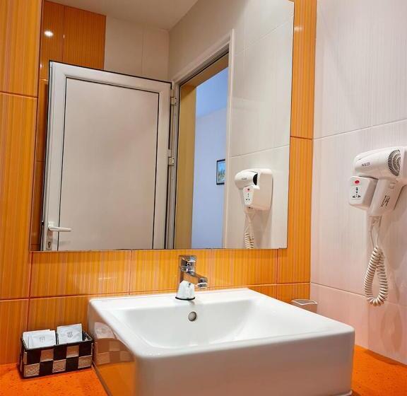 غرفة قياسية مزوَّدة بشُرفة, Family Hotel Chiflik Hills