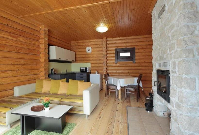 منزل غرفتين نوم, Panorama