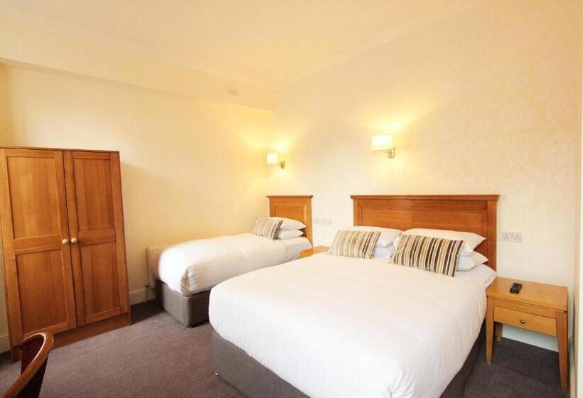 חדר סטנדרט לשלושה, Eccles Townhouse