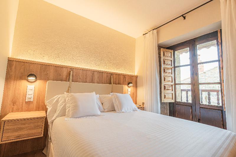 اتاق استاندارد با بالکن, Bestprice Santillana