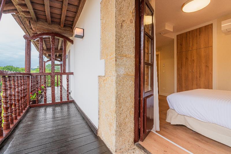 اتاق استاندارد با بالکن, Bestprice Santillana