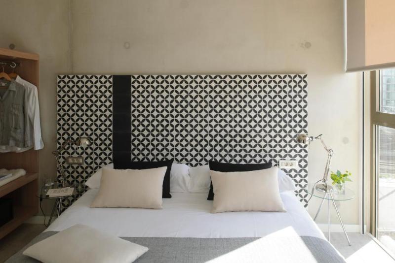 اتاق لوکس با تخت بزرگ, Mövenpick Hotel & Apartments Ghala Muscat