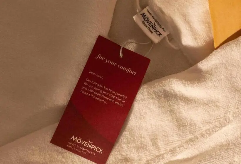 اتاق اجرایی با تخت بزرگ, Mövenpick Hotel & Apartments Ghala Muscat