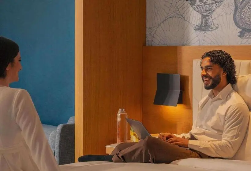 سوئیت اجرایی با تخت کینگ, Mövenpick Hotel & Apartments Ghala Muscat