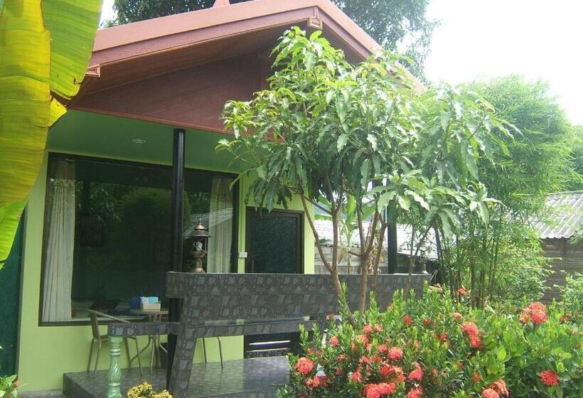 패밀리 방갈로, Nid's Bungalows