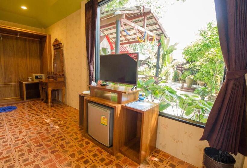 패밀리 방갈로, Nid's Bungalows