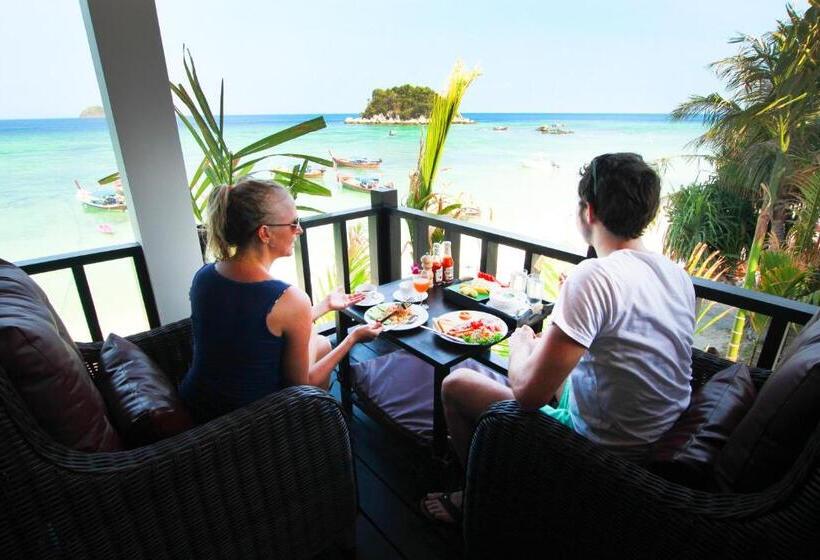 オーシャンビューデラックスルームバルコニー付き, Cabana Lipe Beach Resort