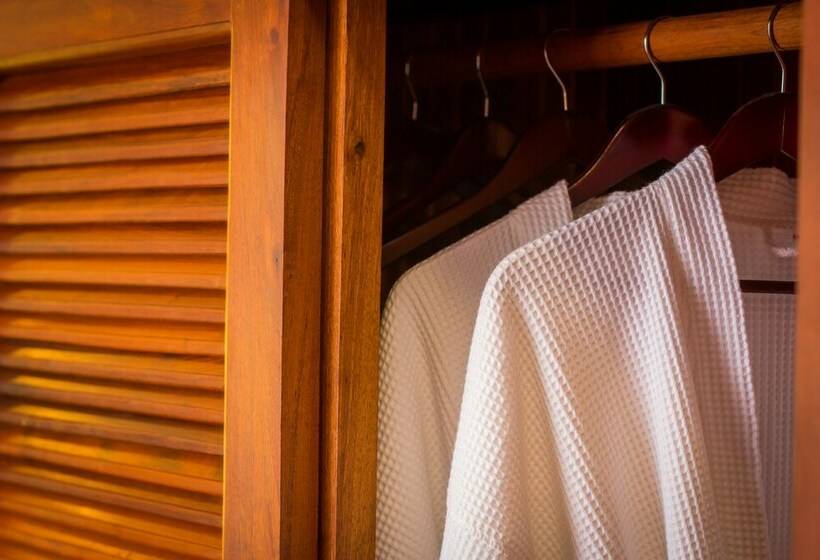 プレジデントスイートルーム, Víd Angkor Boutique