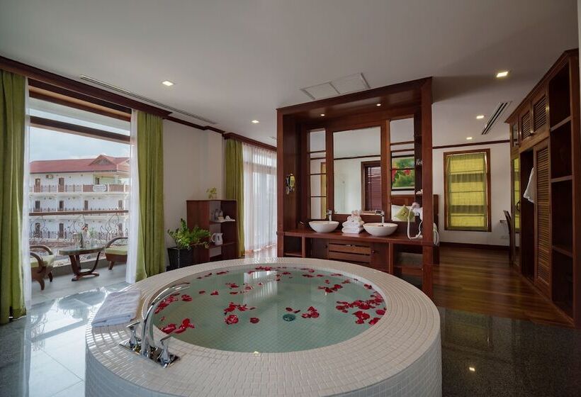 デラックススイート, Víd Angkor Boutique