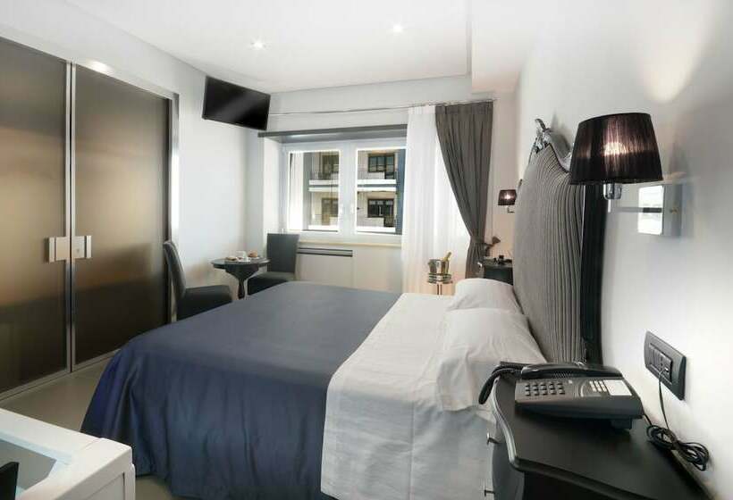 سوئیت با وان آب گرم, Barbarella Suite