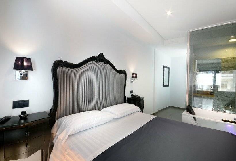 سوئیت با وان آب گرم, Barbarella Suite