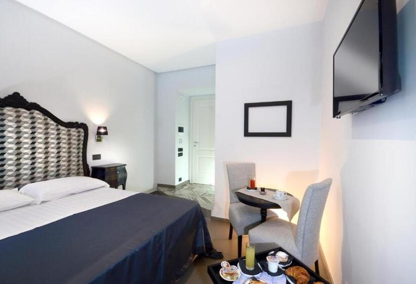 سوییت جونیور با بالکن, Barbarella Suite